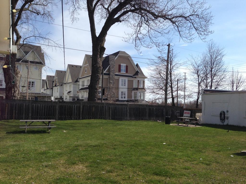 Ivy Motel Toronto Ngoại thất bức ảnh